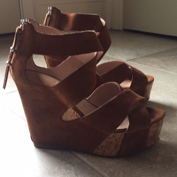 Dolce Vita platform shoes - Picture 2 of 7